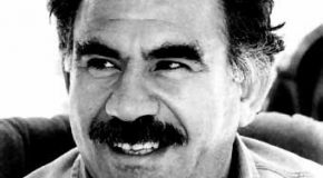 Le leader kurde Abdullah Ocalan est en bonne santé et tient à saluer tout le monde.