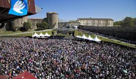 Le collectif des prisonniers applaudit la société civile